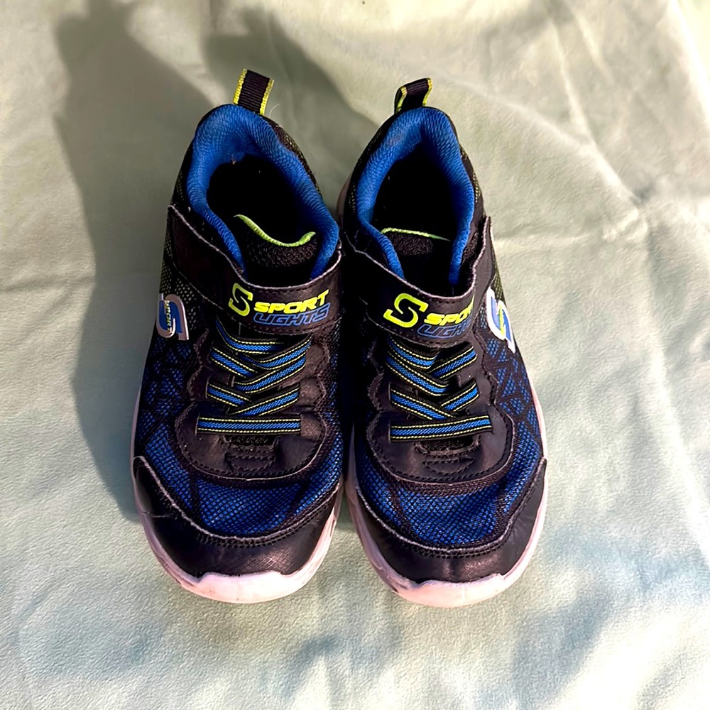 Skechers sport boys light up sneakers size 1